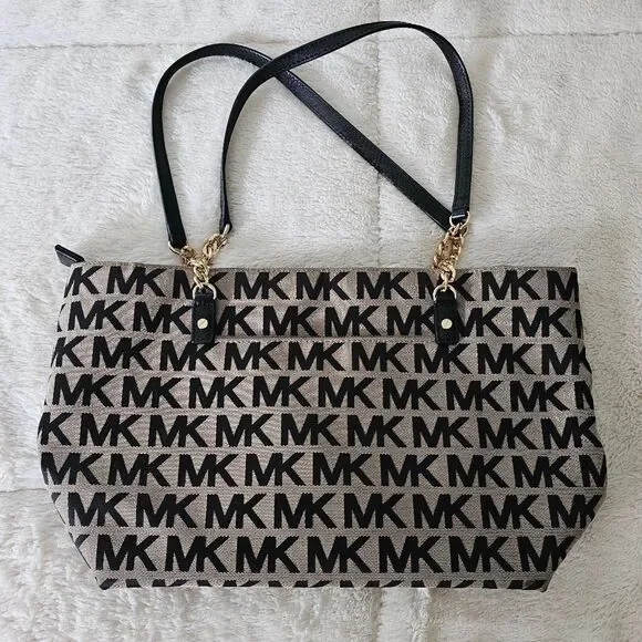 Michael Kors Leather-Trimmed Canvas Tote. Excellent Condition!